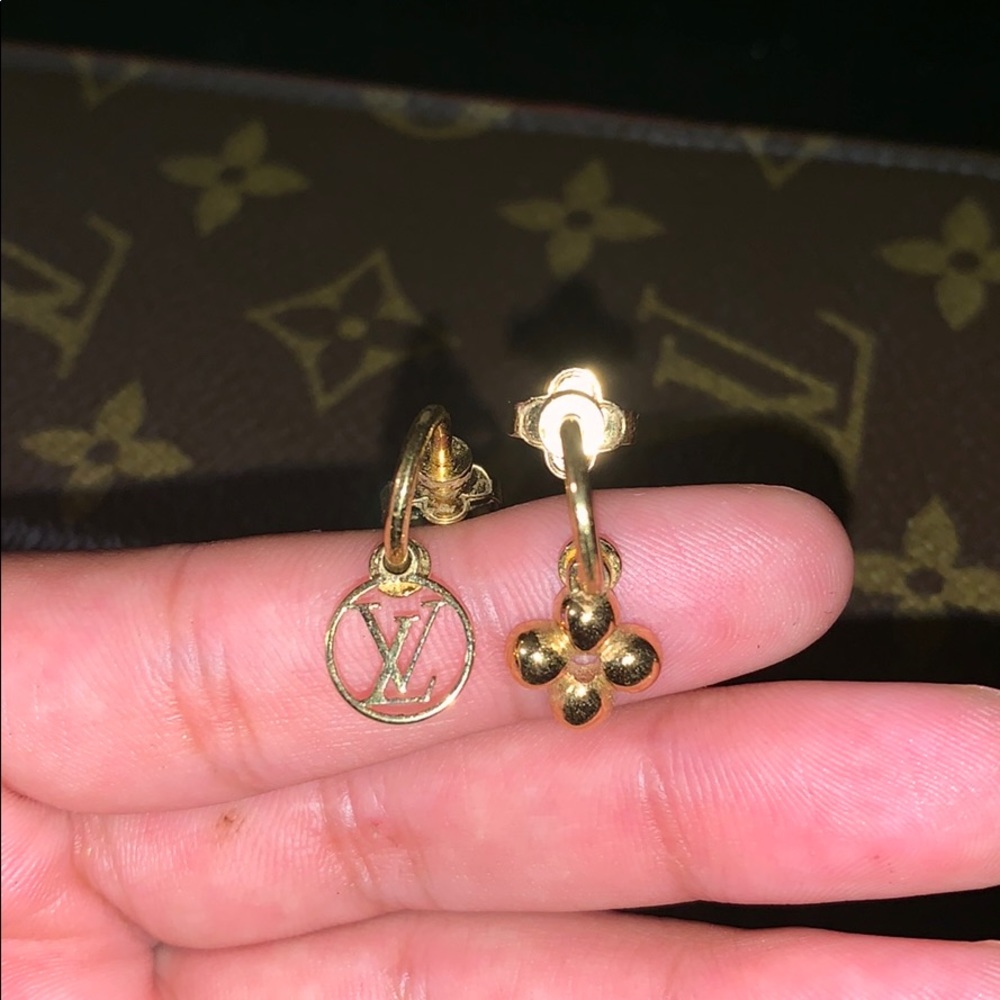 Authentic Louis Vuitton earrings!